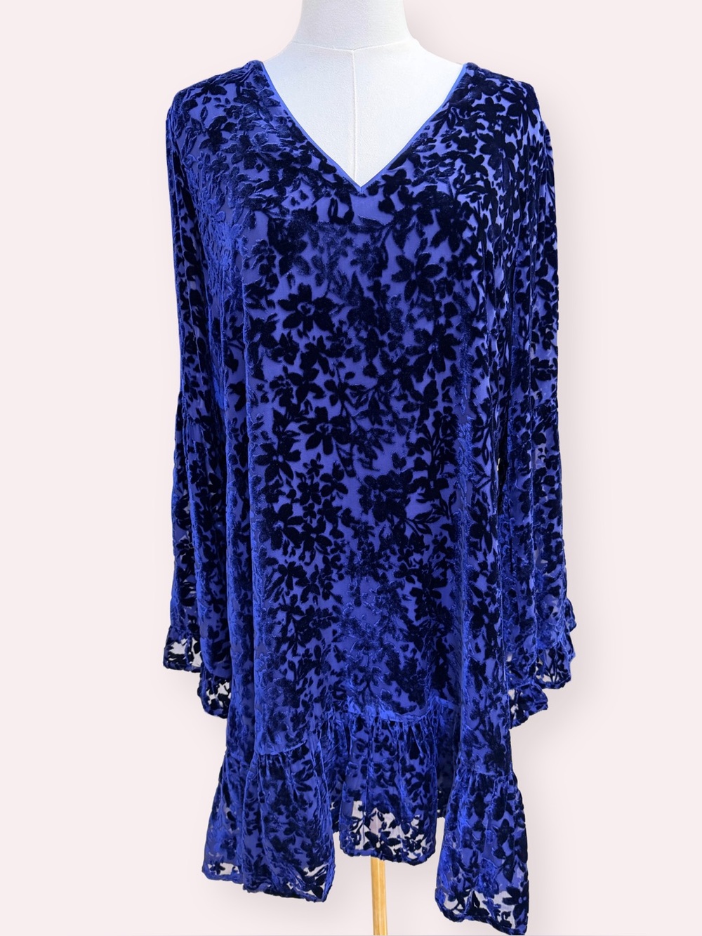 Hale Bob Blue Velvet Burnout Floral V-Neck Bell Sleeve Shift Dress